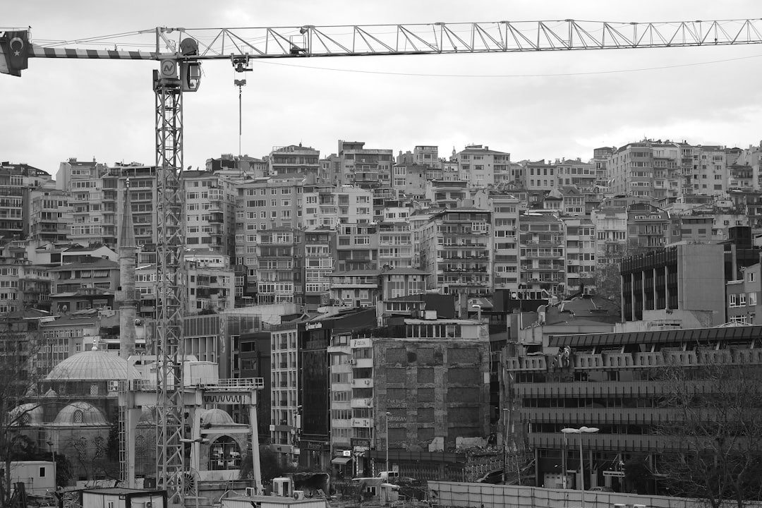 פינוי בינוי 2026: מאיר בנימין דוידי חושף מה קבלנים לא מספרים